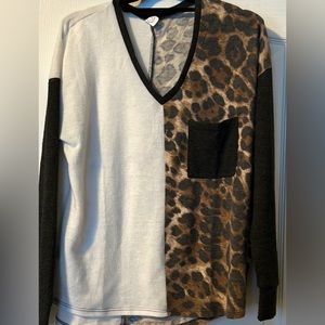 Cy S/M/L color block leopard print soft long sleeve light weight sweater